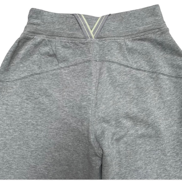 Free People Movement Summit Scout Pants in Light Gray Size Medium NWT - Picture 7 of 11